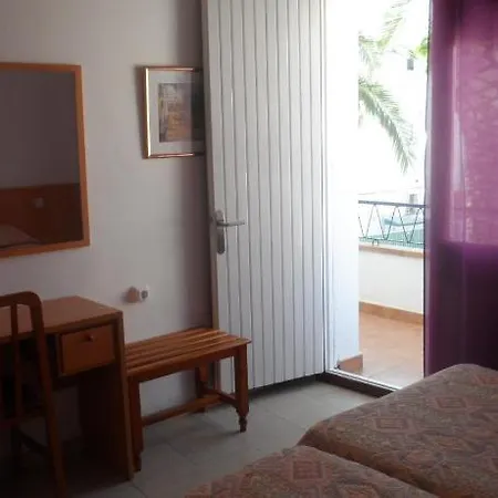 Canaima Hotel